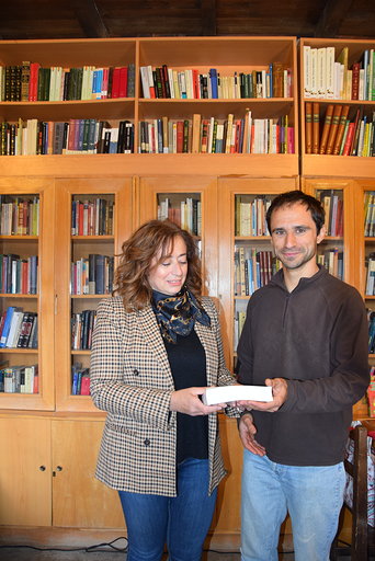 La APG participa en la Feria del Libro de la Sierra y dona varios ejemplares editados por la asociación